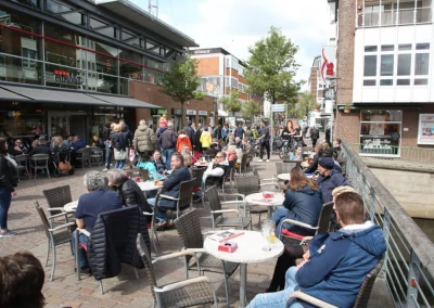 Die Promenade vor dem Café Extrablatt in Bocholt.